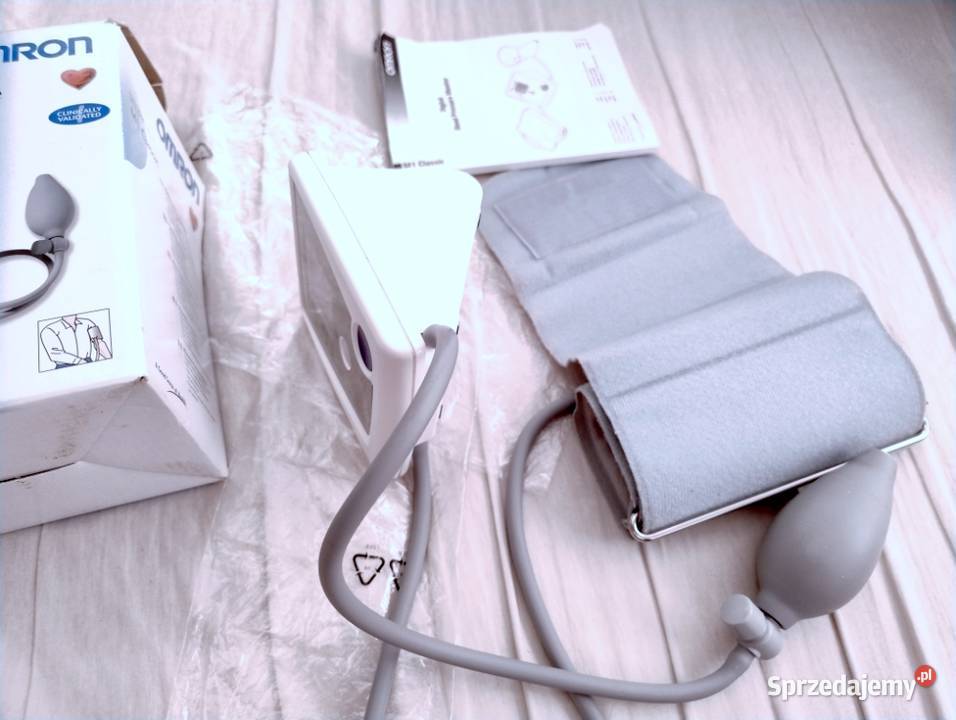 Ciśnieniomierz elektroniczny naramienny OMRON