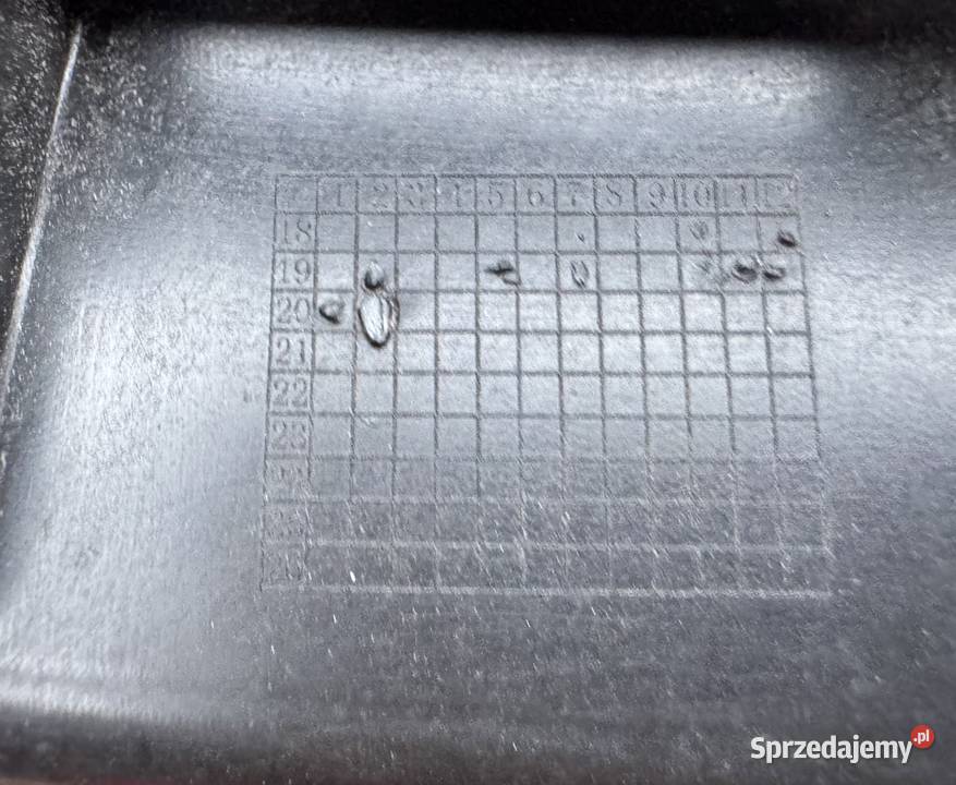 Ślizg mocowanie stelaż zderzaka przód prawy rh Sieraków