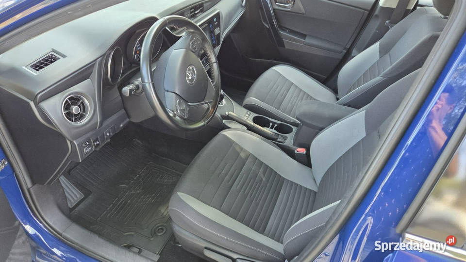 Toyota Auris 18 HSD 136 Kamera Serwisowany Vat podgrzewane fotele Otwock Mały