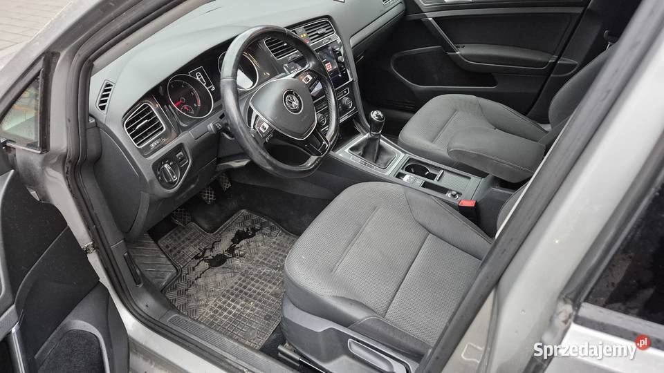VOLKSVAGEN GOLF 7 16 TDI lift 2017 Mercedes-Benz Samochody dostawcze śląskie Częstochowa