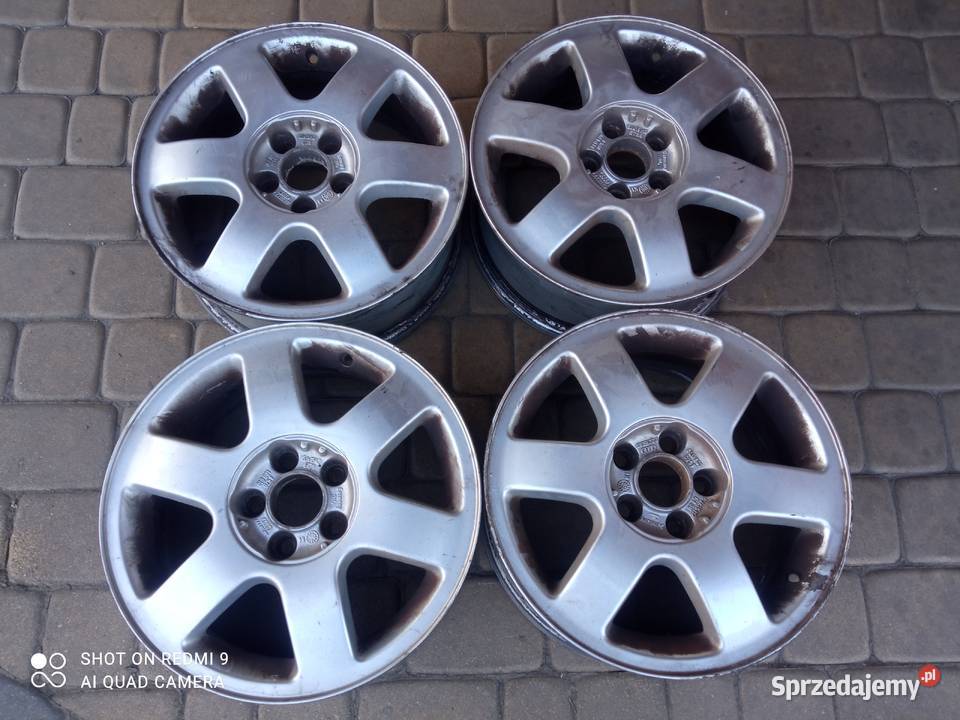 Felgi aluminiowe OE Audi A3 8L0601025F 15 5x100 Oleszyce