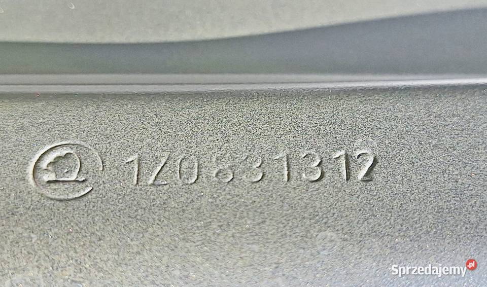 SKODA OCTAVIA 2 II DRZWI PRZÓD 1Z0831312 PRAWE Radom