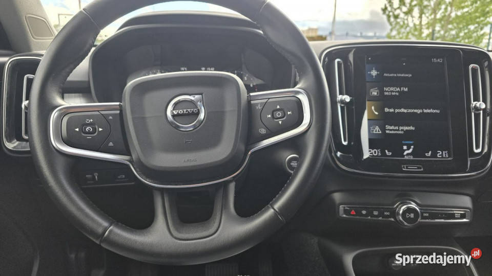Volvo XC 40 T4 geatronic Inscription mały wielofunkcyjna kierownica Lębork