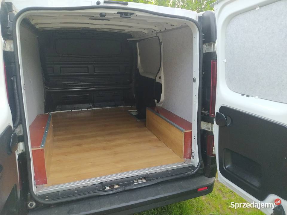 Renault Trafic 2018 mały przebieg 1600cm3 śląskie