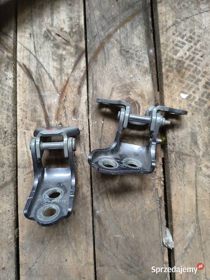 Zawias zawiasy drzwi lewe tył Captur II 2020 osobowe
