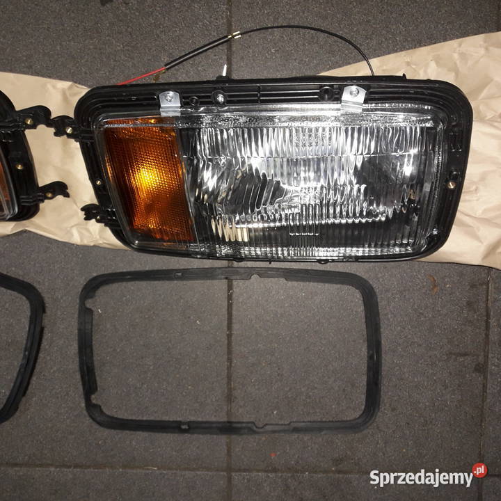 Reflektor Mercedes Lampa przód SK 1834 1922 1838 śląskie Częstochowa