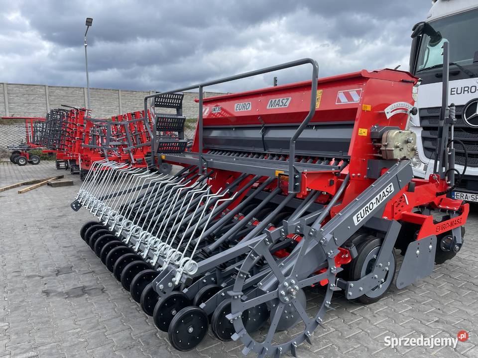 Siewnik nabudowany 3m EuroMasz zestaw nieuszkodzony Radomsko