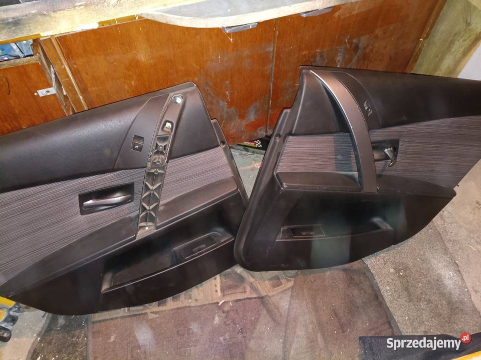 Tapicerka drzwi BMW e61 Białystok sprzedam