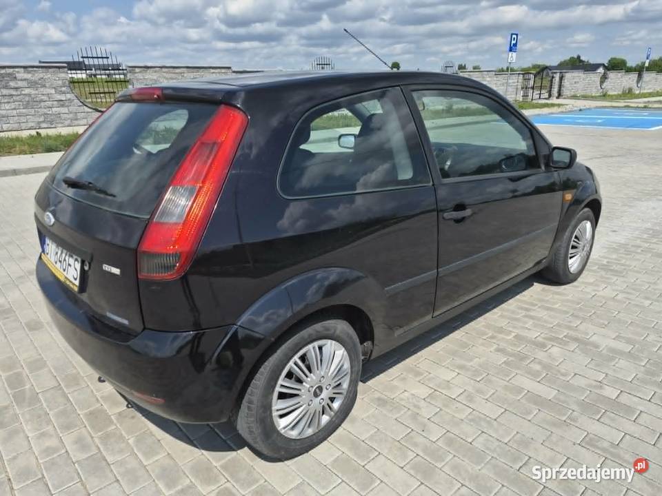FIESTA Z KLIMATYZACJĄ długie opłaty 75KM