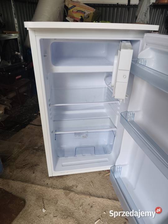Lodówka Amica model FM1044AA Niegowa