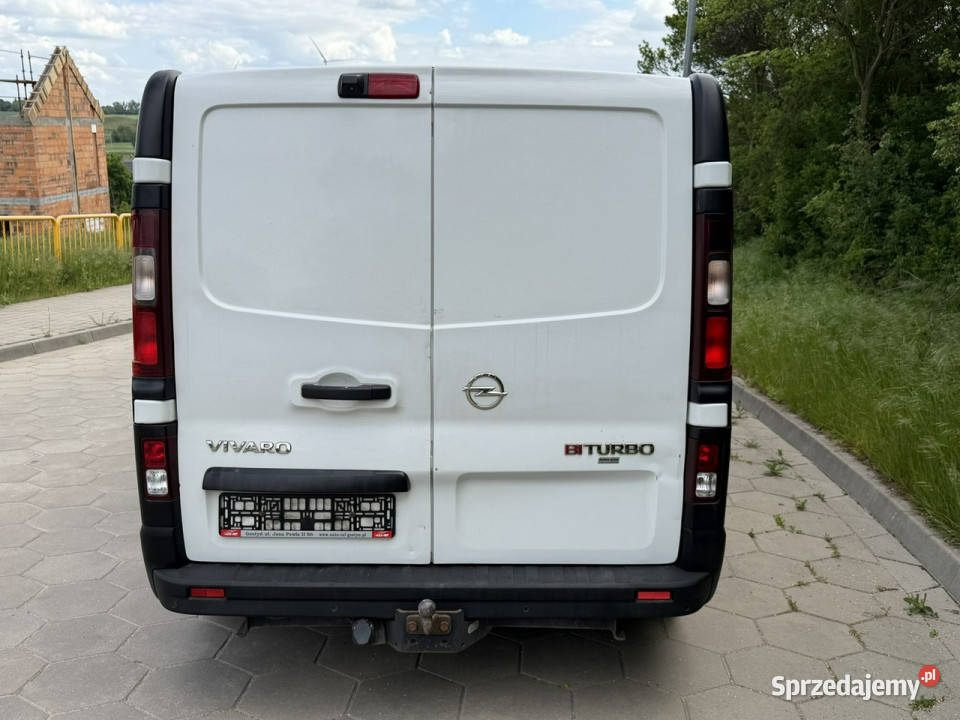 Opel Vivaro Opel Vivaro Long Maxi Doka 6osobwy Opel Gostyń