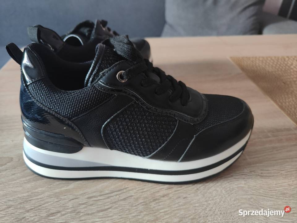 Adidaski 37 Wrocław