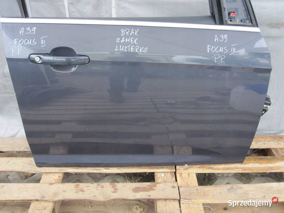 FORD FOCUS MK3 III 11r drzwi prawe przód świętokrzyskie sprzedam