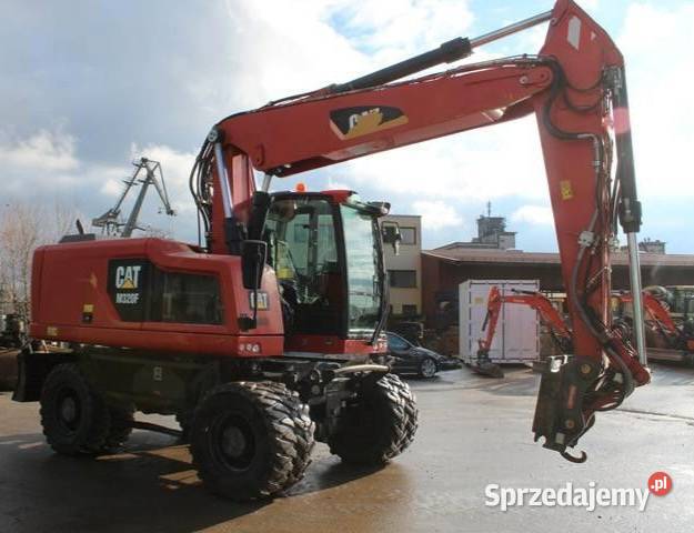 Koparka kolowa CAT Warszawa