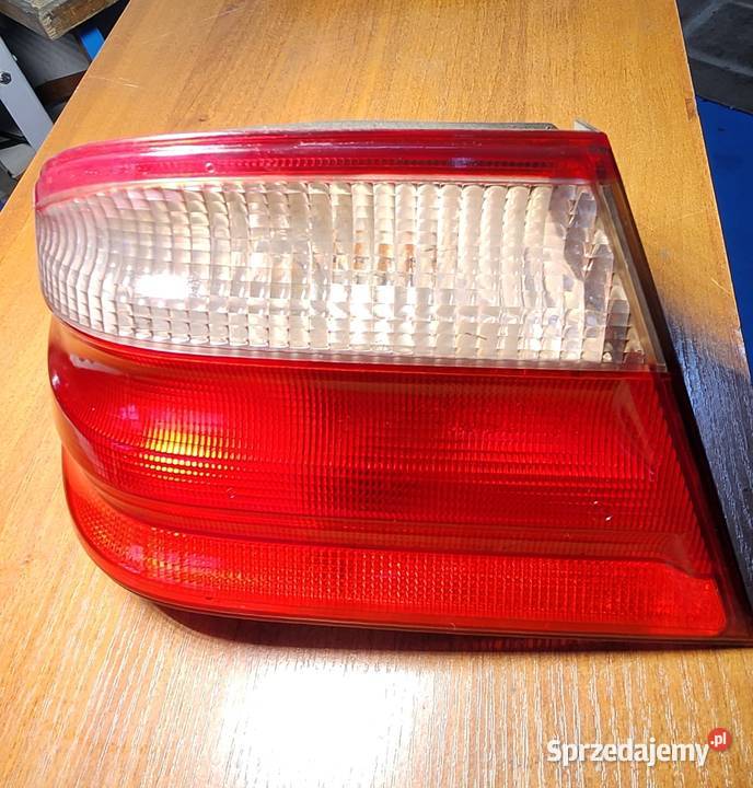 tylna lampa Mercedes W 210 Części samochodowe