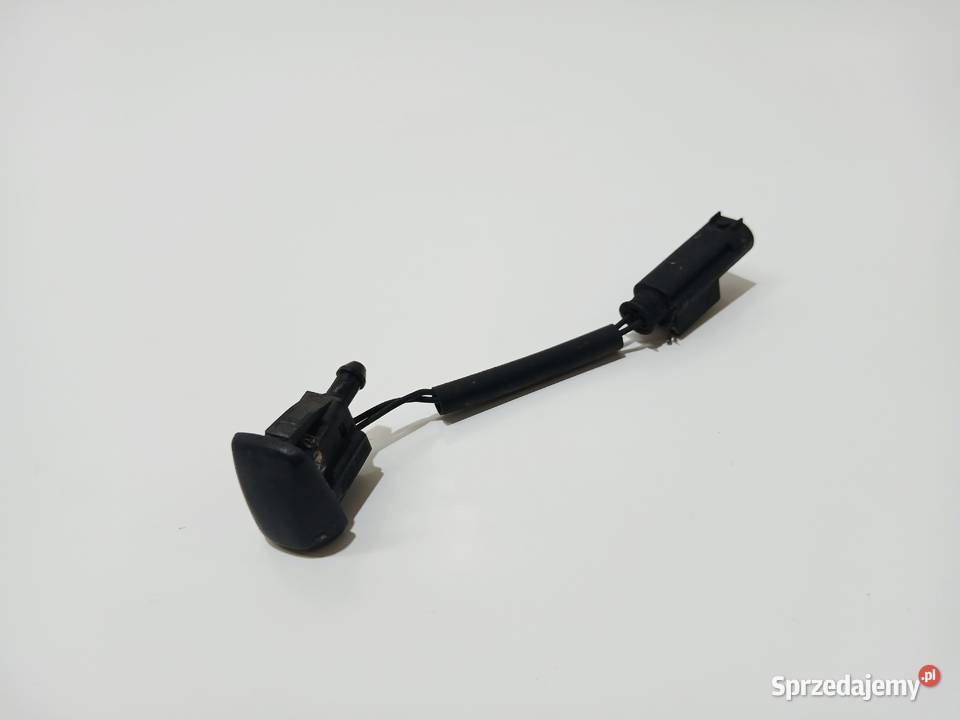 DYSZA SPRYSKIWACZA BMW E60 E61 OE 7046060 osobowe Strzyżewice
