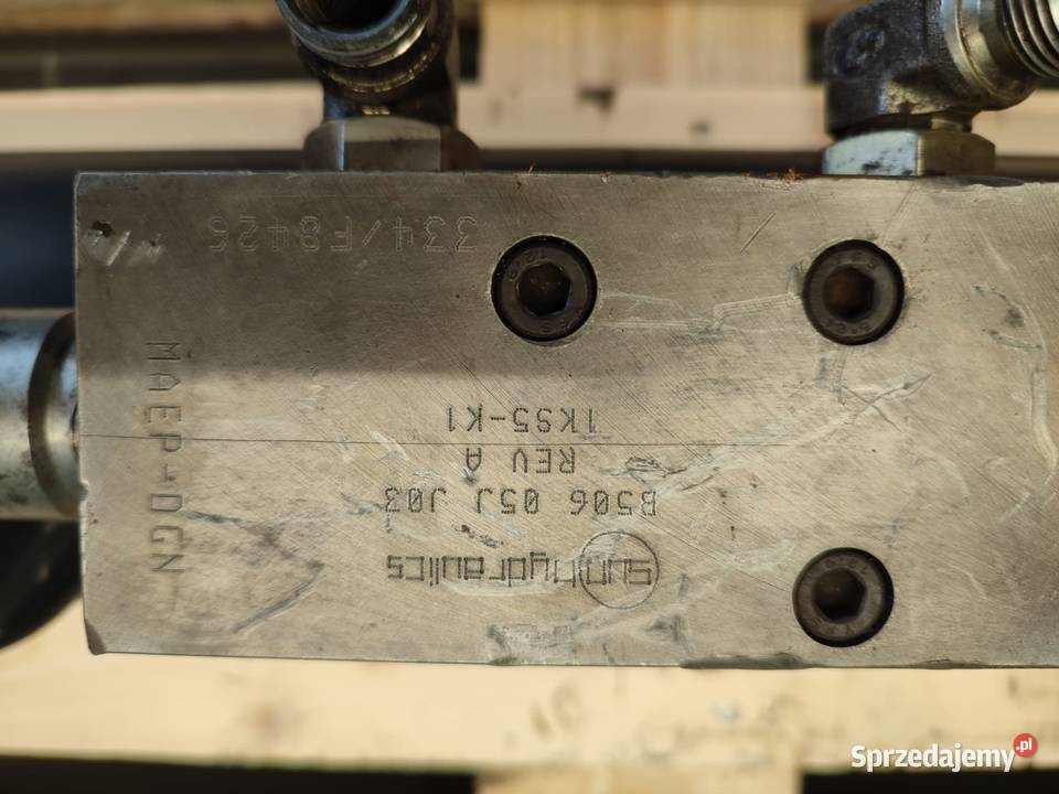 Siłownik hydrauliczny osprzętu JCB 526 56 Pozostałe Wilkowo