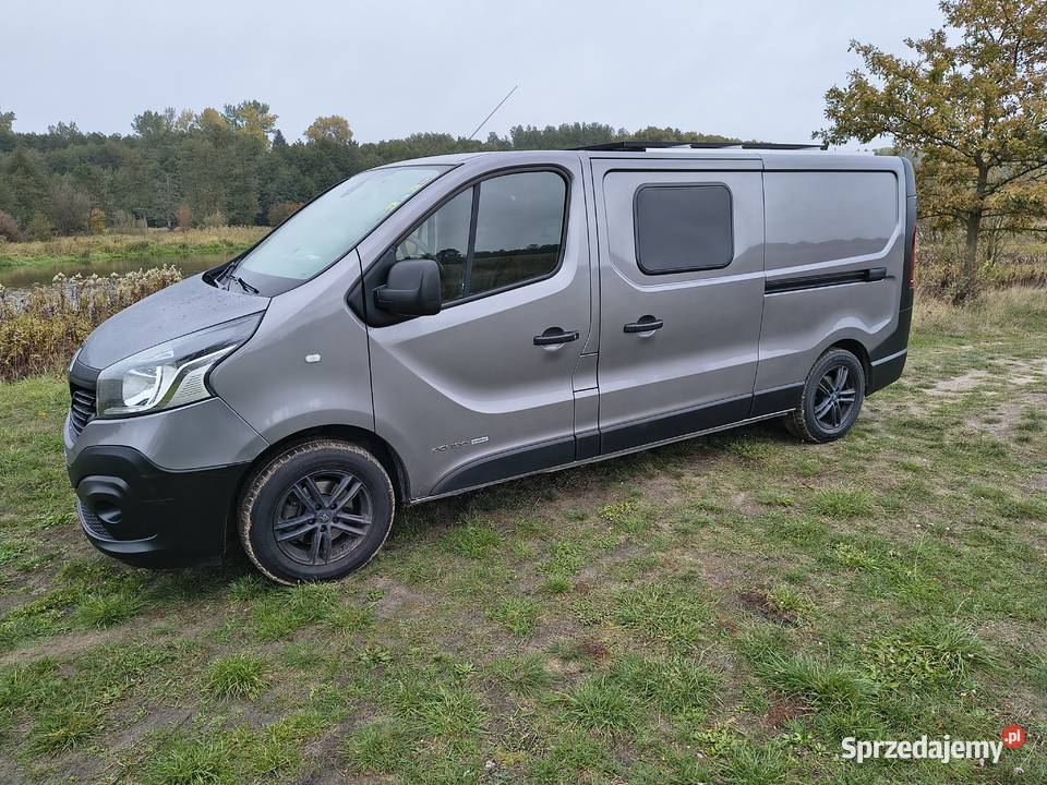KAMPER Renault Trafic 3 KAMPERVAN Rok produkcji 2015 Kampery Radom