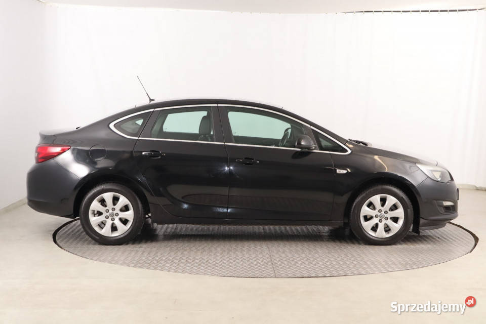 Opel Astra 16 16V radio Samochody osobowe Zabrze