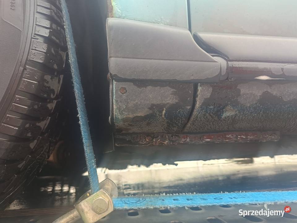 Błotnik Lewy LX6V Audi A4 B5 FL a39 osobowe Błotniki Myszków