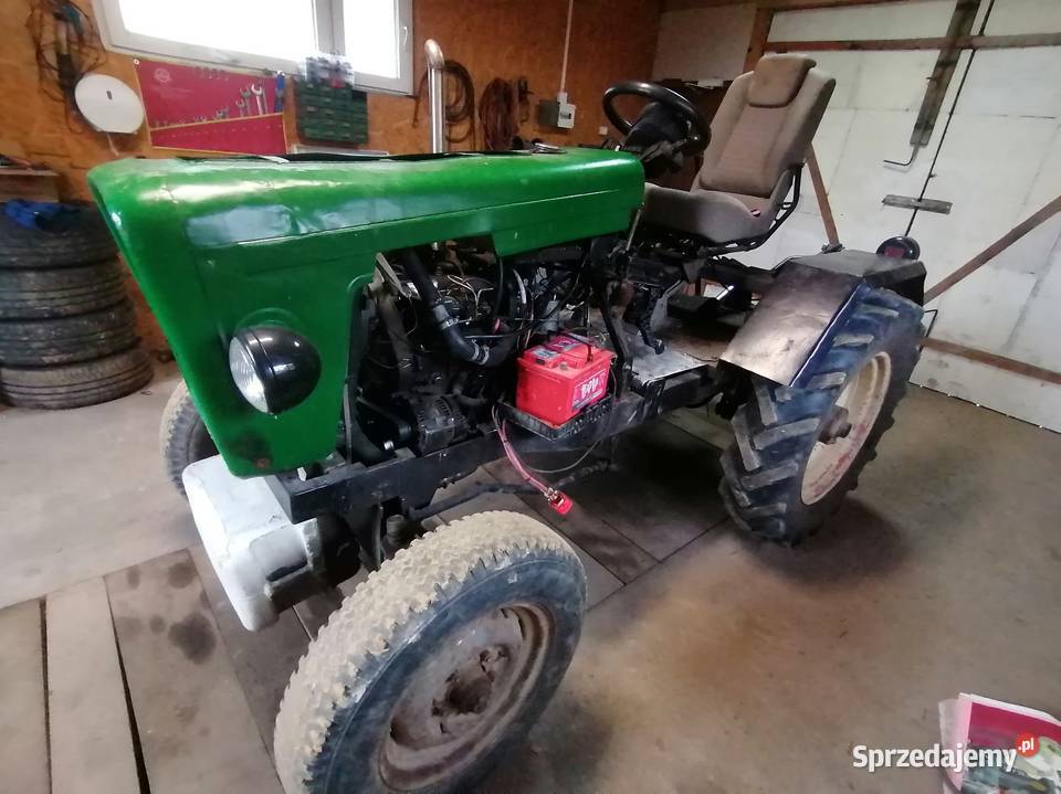 Ciągnik traktor sam
