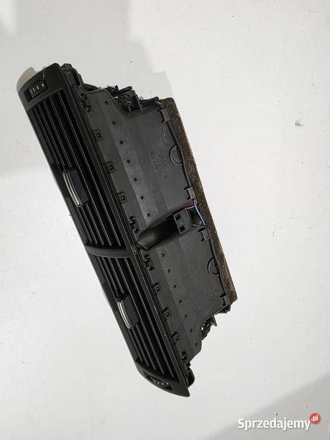 Kratka nawiewu środkowa Audi a4b6 8E0820951H Pozostałe Iława sprzedam