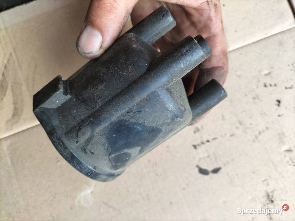 Kopułka aparatu zapłonowego Fiat 125p Polonez Kamień-Kolonia sprzedam