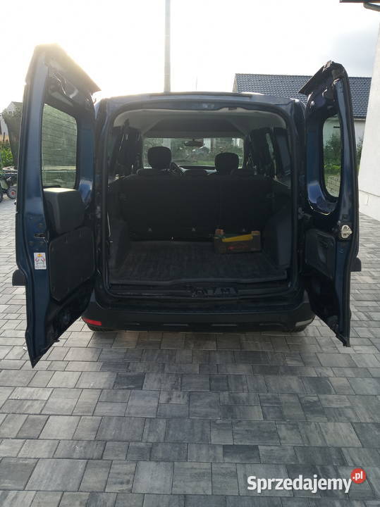 Dacia Dokker 16 benzyna 2016 r 102 Niski gniazdo USB wielkopolskie