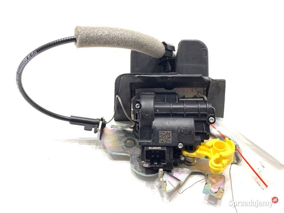 ZAMEK KLAPY TYŁ AUDI Q8 SUV 81A827506