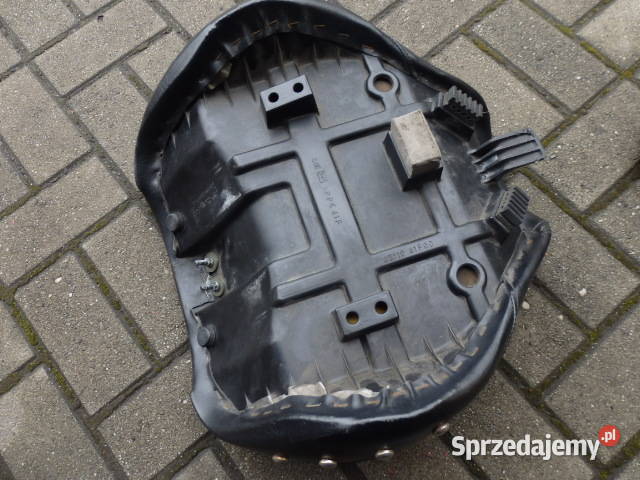 Fotele kanapa przednia kierowcy Suzuki Boulevard Jasienica