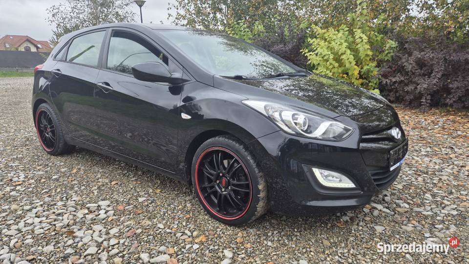 HYUNDAI I30 16 135 OPŁACONY BEZWYPADKOWY Rzeszów sprzedam