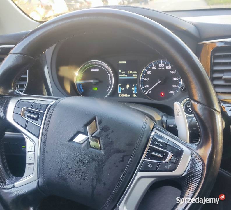 Sprzedam samochód Mitsubishi outlander phev Złocieniec