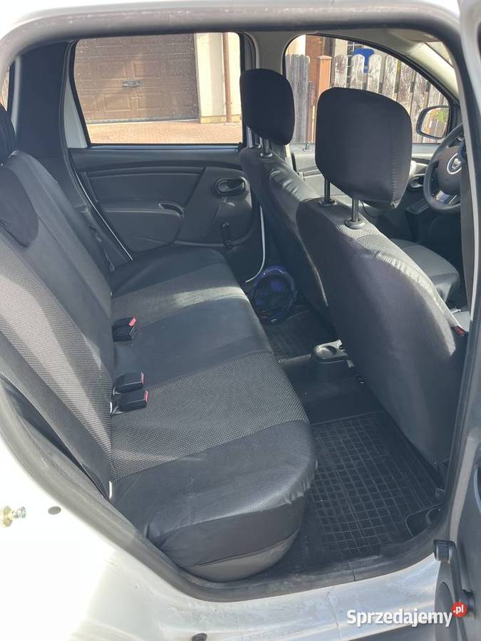Sprzedam Dacia Duster gniazdo USB Samochody osobowe Mętów