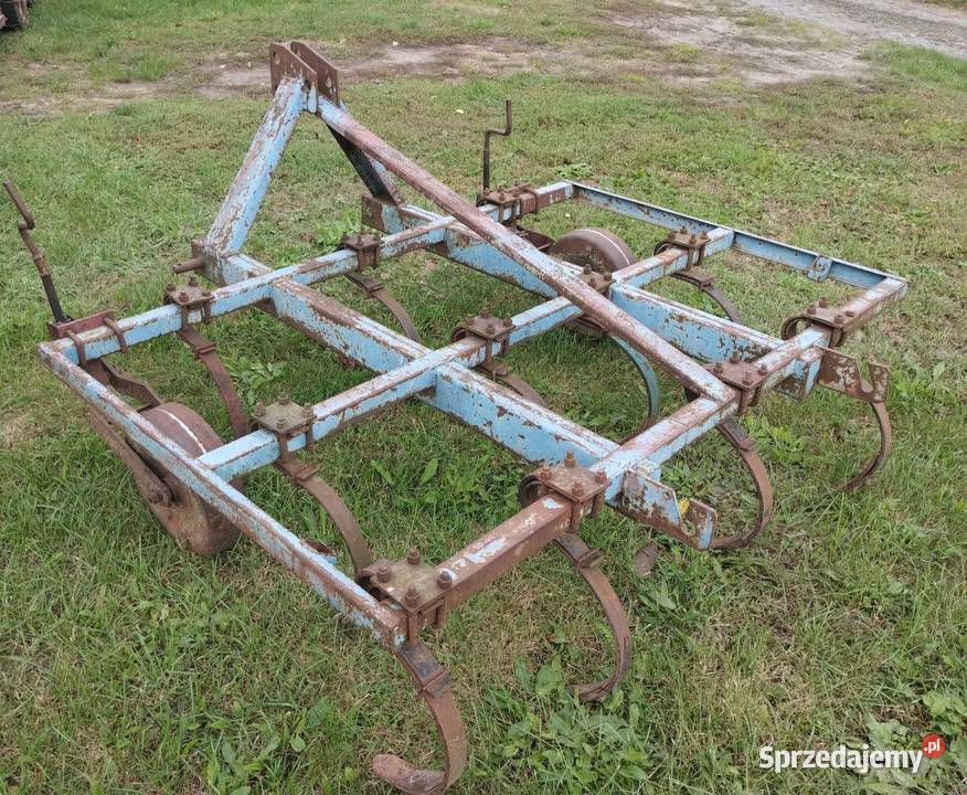 Kultywator szer 180 na 11 zębów do C330 i T25 Żyrzyn sprzedam