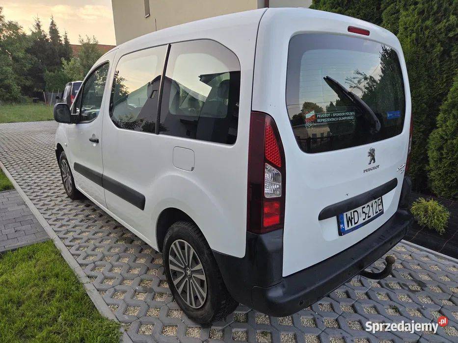 Peugeot Partner II Tepee 16 HDI 2012r Rok produkcji 2012 Działoszyce sprzedam
