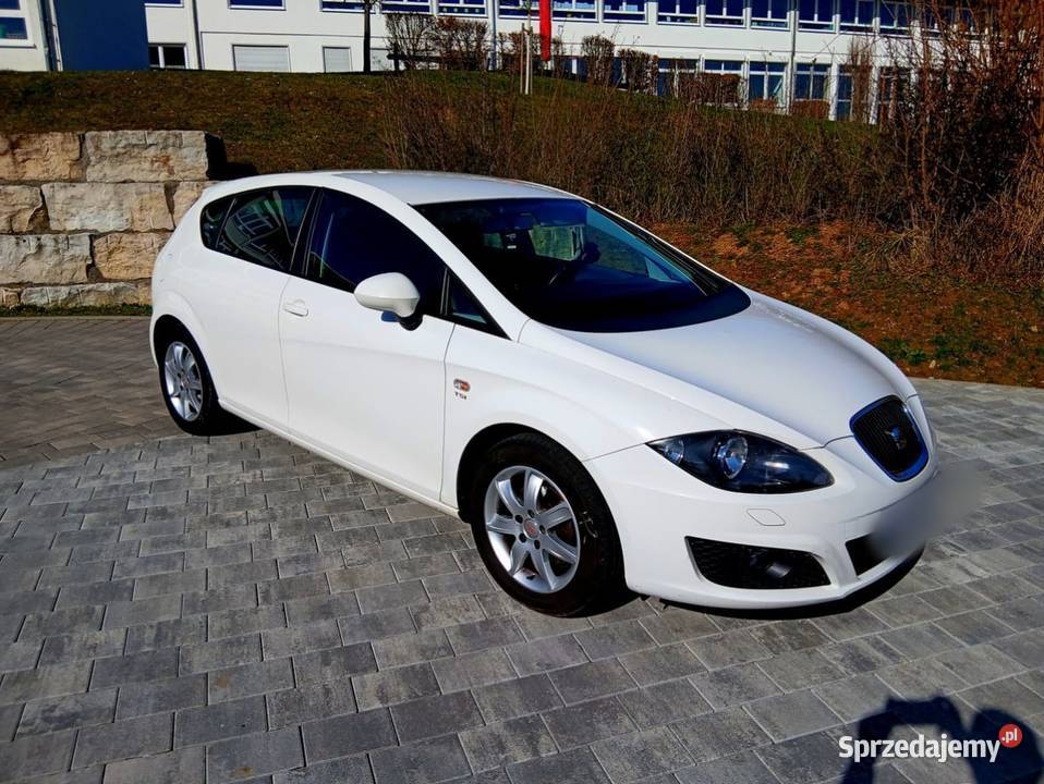 SEAT LEON 6Biegów Tempomat PodgrzewaneFotele ASR (kontrola trakcji) Katowice