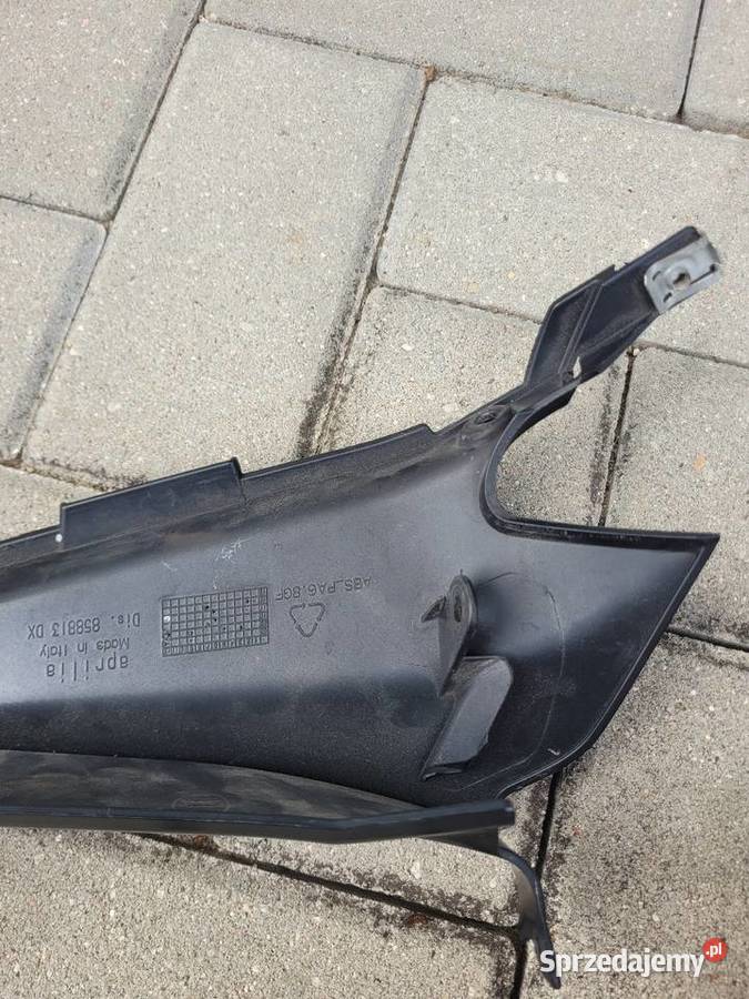 Aprilia TUONO V4 1100 rsv rs4 osłona wlot boczny Plastiki sprzedam