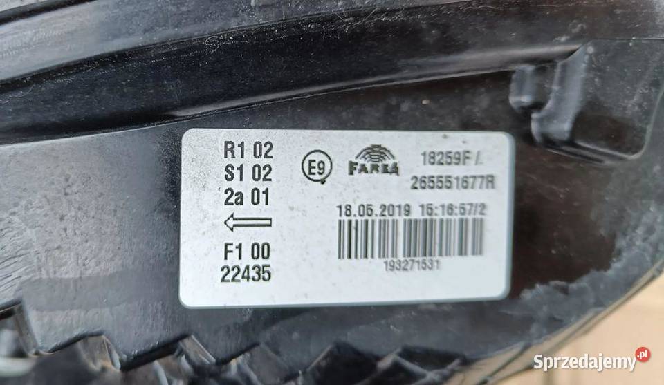 RENAULT TWINGO III LIFT LAMPA LEWA TYŁ