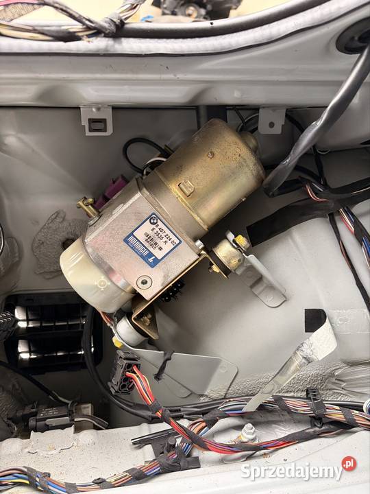 Pompa dachu z siłownikiem BMW Z3 mazowieckie Płock