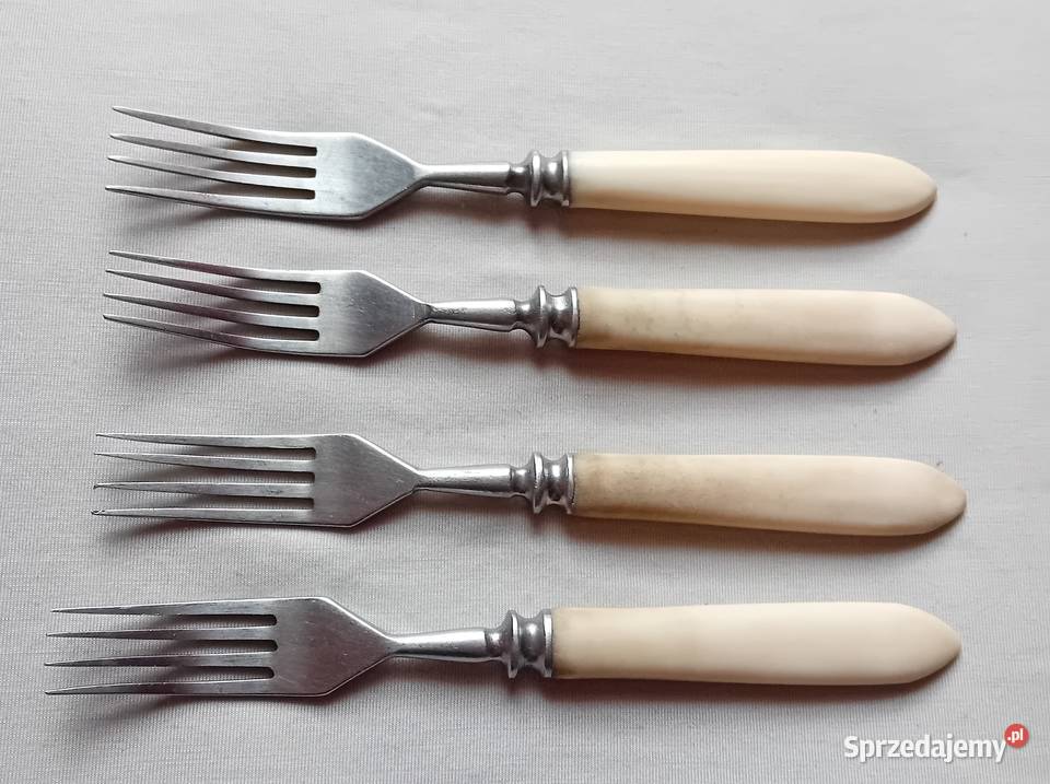 Zestaw 4 widelców z ebonitowymi obsadkami CCCP