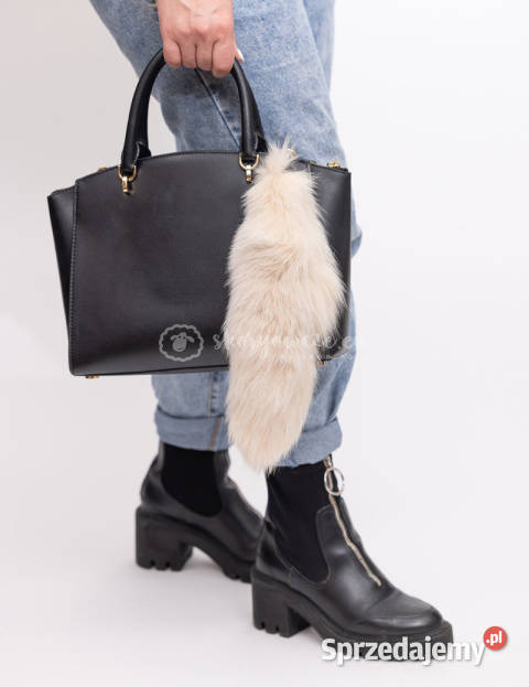 Lisia kitaogonbrelok z lisa kolor pudrowy beżowy Szaflary sprzedam