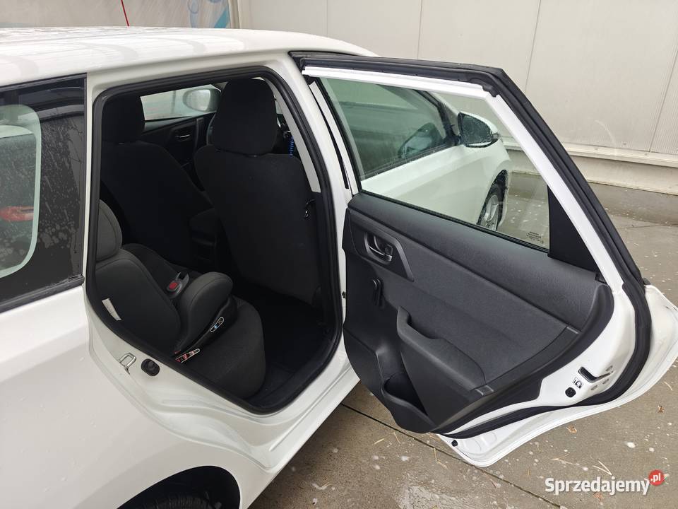 Toyota Auris II lift 2017 16 132 benzynaLPG gniazdo USB Augustów sprzedam
