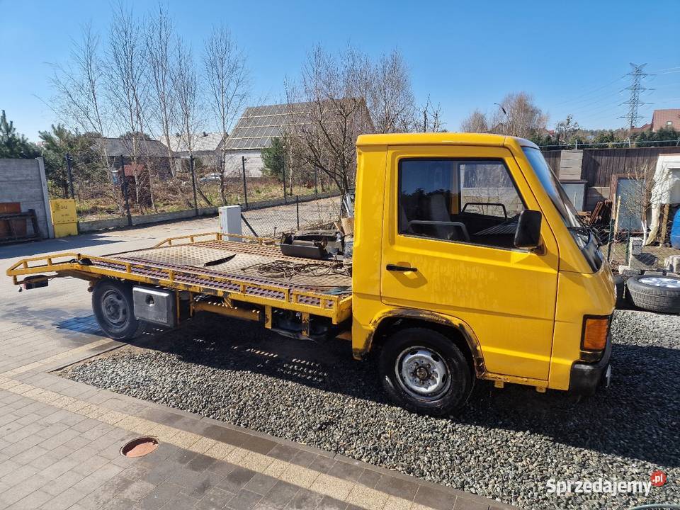 Mercedes MB100 24d Auto Lawetadrugi na części Niestępowo