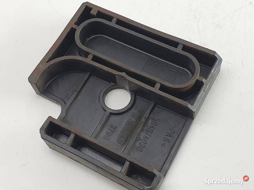 OSLONA POKRYWA PODSTAWA IVECO EUROCARGO Janowice sprzedam