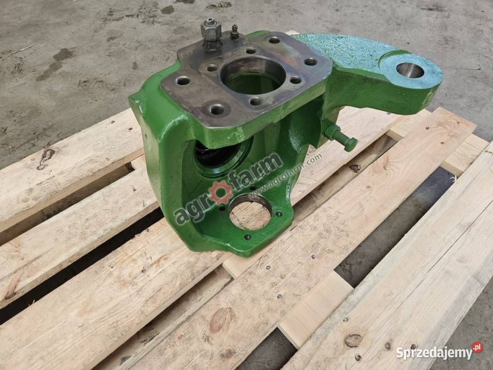 Zwrotnica RH John Deere 6195R 6195M Byków