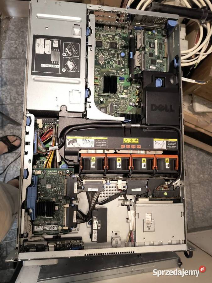 Serwer Dell PE2950 2x CPU 3GHz 16GB 2x psu iDrac Taktowanie procesora 3000 sprzedam