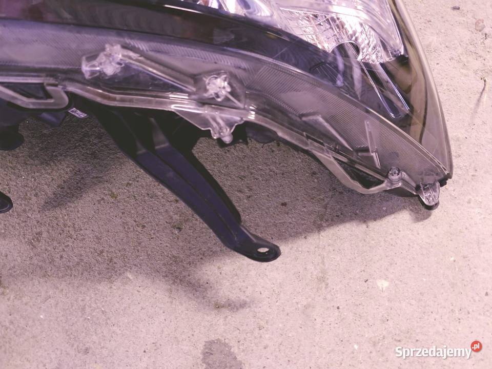 TOYOTA LAND CRUISER PRADO 150 18 LAMPA PRAWY Nowy Tomyśl