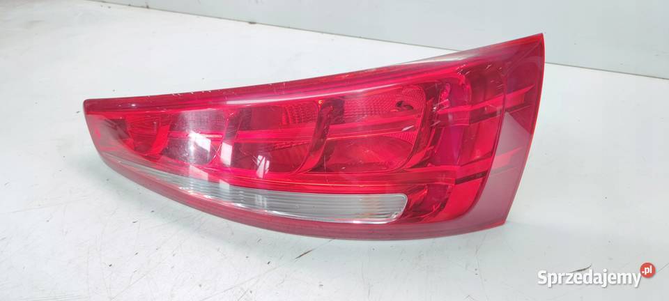LAMPA PRAWY TYŁ AUDI Q3 8U 8U0945094 ZWYKŁA NA osobowe Przystajń