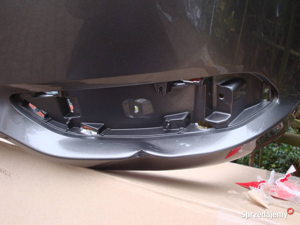 ZDERZAK TYLNY TYŁ TOYOTA AURIS II LIFT HB