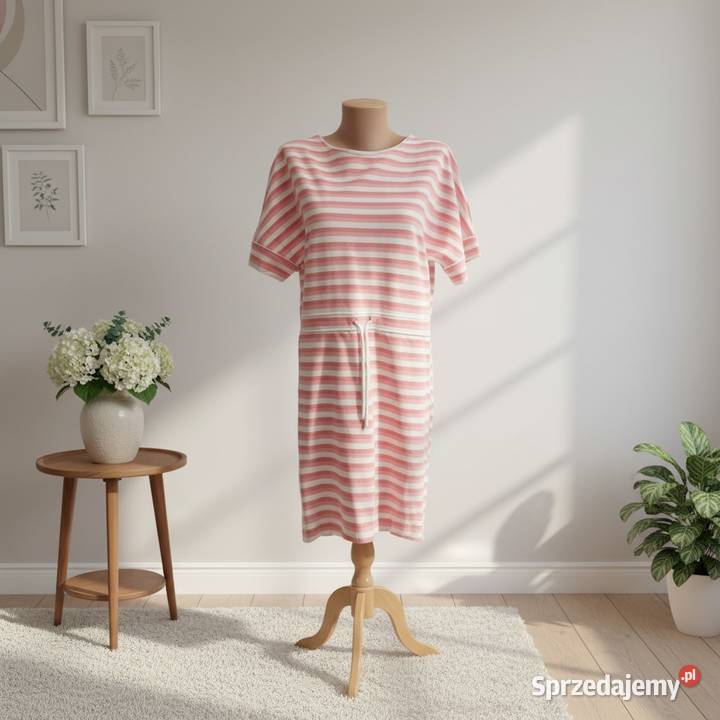 Sukienka damska vintage marki BodyFilrt z metki Bytom